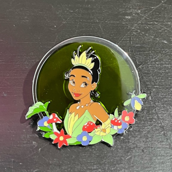 Loungefly Disney Princess and the Frog -Princess Floral Window Enamel Pin - Picture 3 of 7